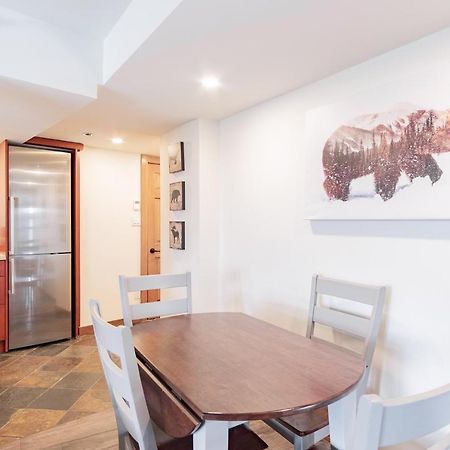 Carleton Lodge By Outpost Whistler Ngoại thất bức ảnh